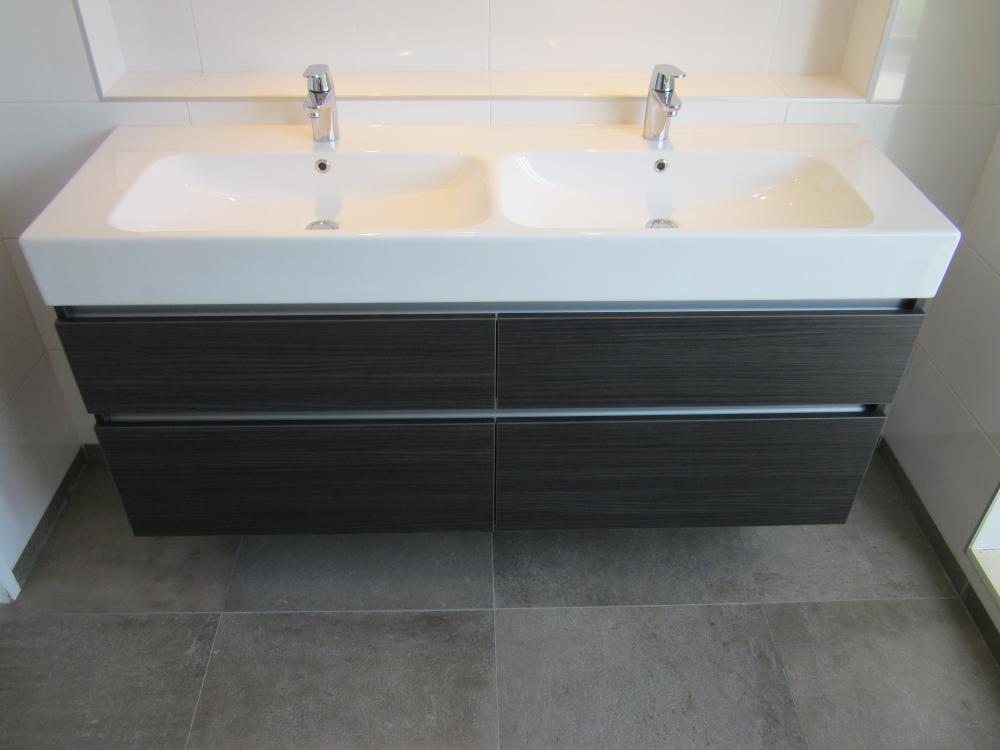Badkamer of toilet in Breda, gerenoveerd door Neefs Badkamerrenovatie