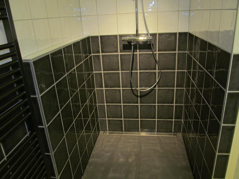 Badkamer of toilet in Breda, gerenoveerd door Neefs Badkamerrenovatie