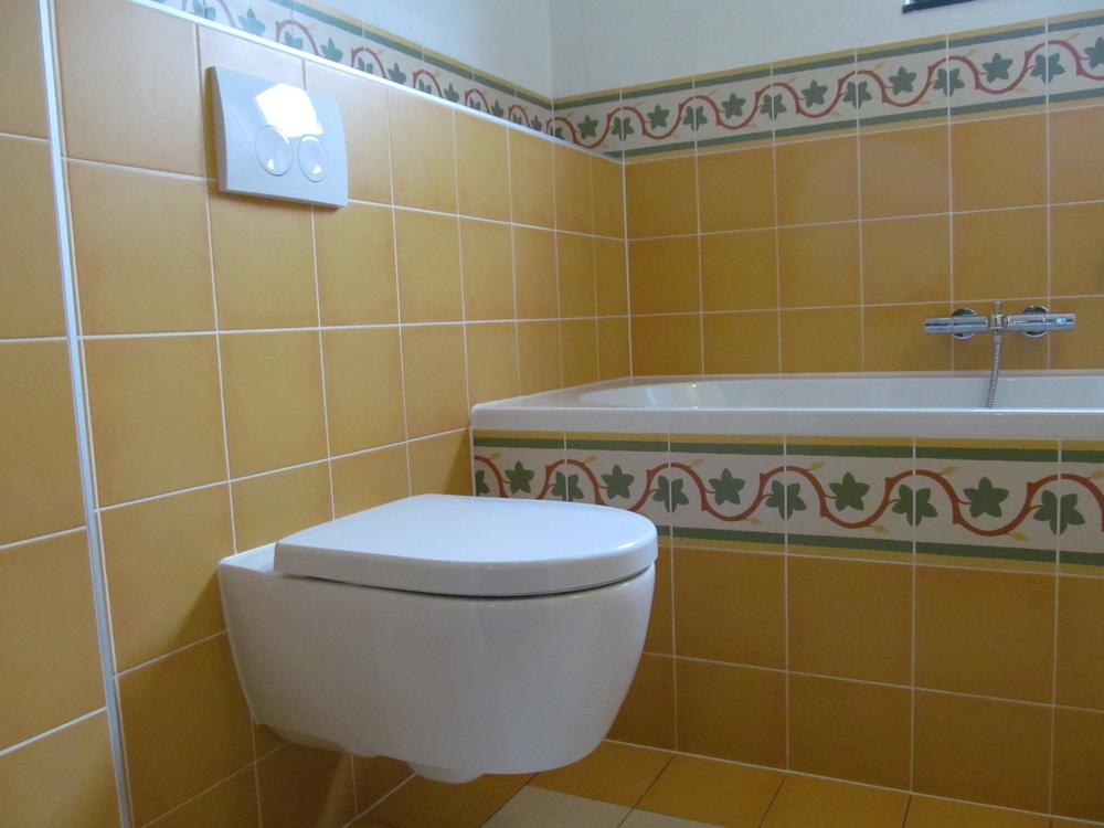 Badkamer of toilet in Breda, gerenoveerd door Neefs Badkamerrenovatie