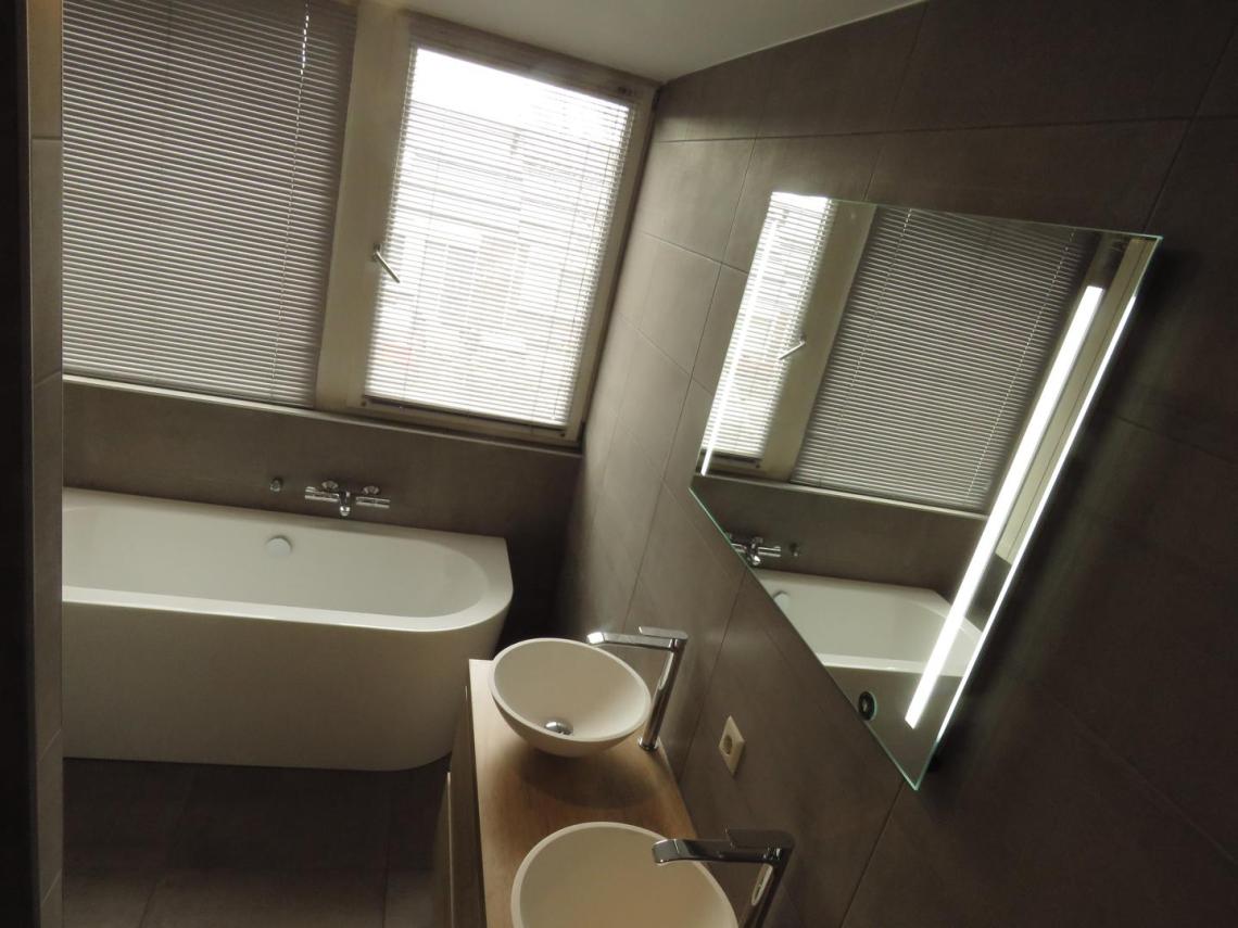 Badkamer of toilet in Breda, gerenoveerd door Neefs Badkamerrenovatie